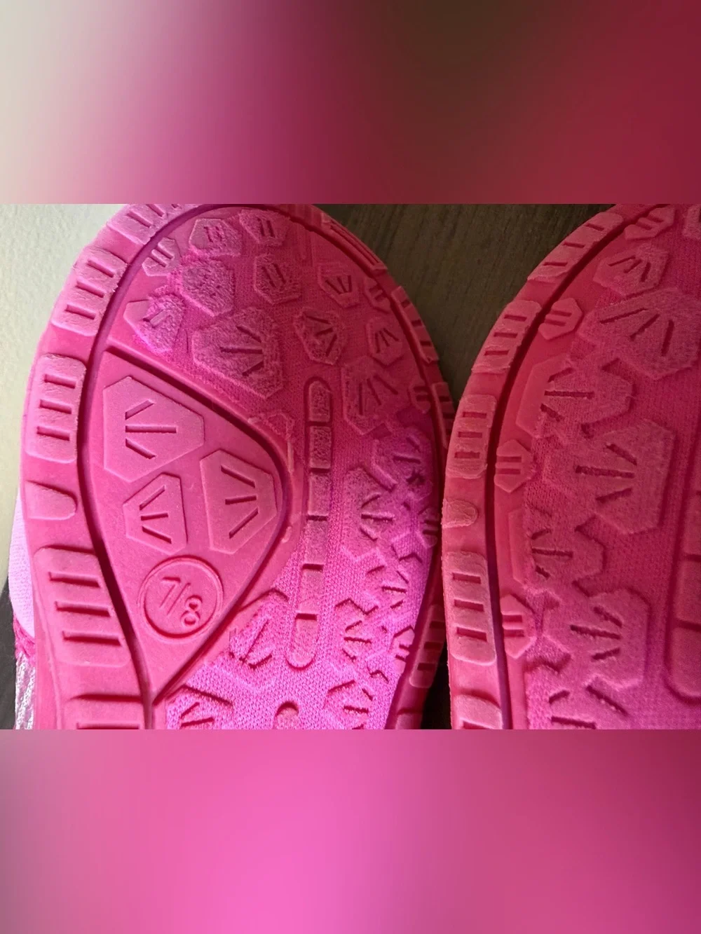 Disney Minnie Mouse Girls Water Shoes Aqua Swim Shoes Pink Size 7/8